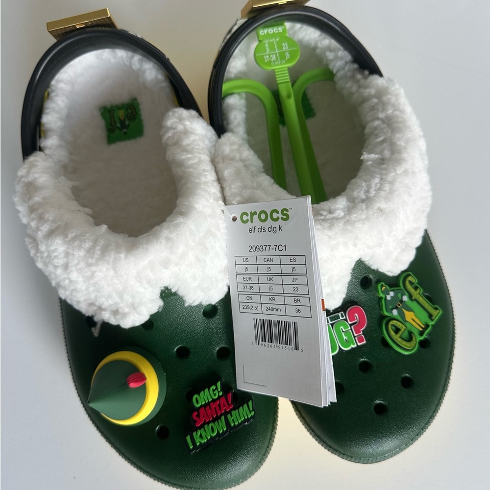 NWT. CROCS ELF Classic Lined Clog Shoes Size 5Y